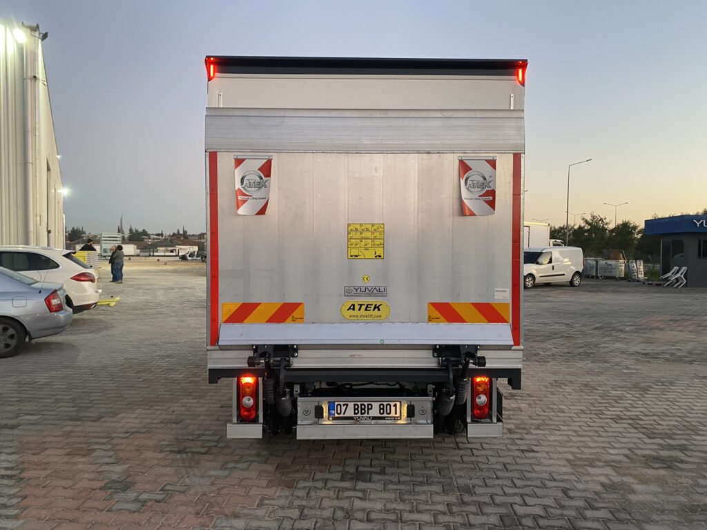 Yuvalı Karoser özel üretim liftli kasa